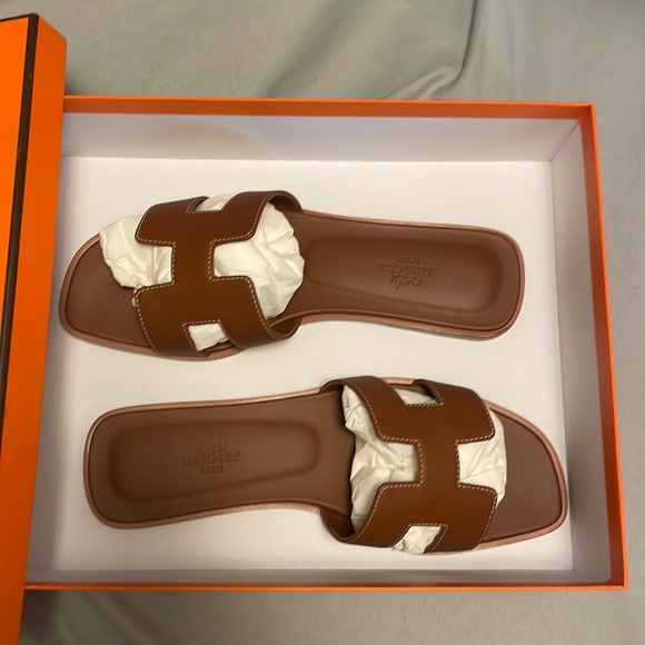 Authentic Hermes Oran leather Sandals - Picture 2 of 6